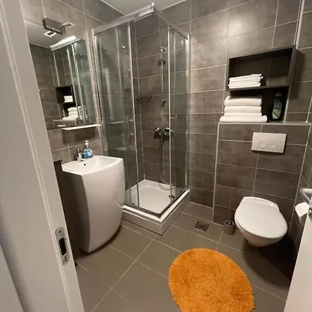 Apartamento Prestige 2 *